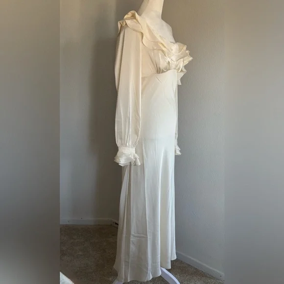 ASTR the Label Women's Coraline Ruffled Cream Maxi Dress - Picture 3 of 6